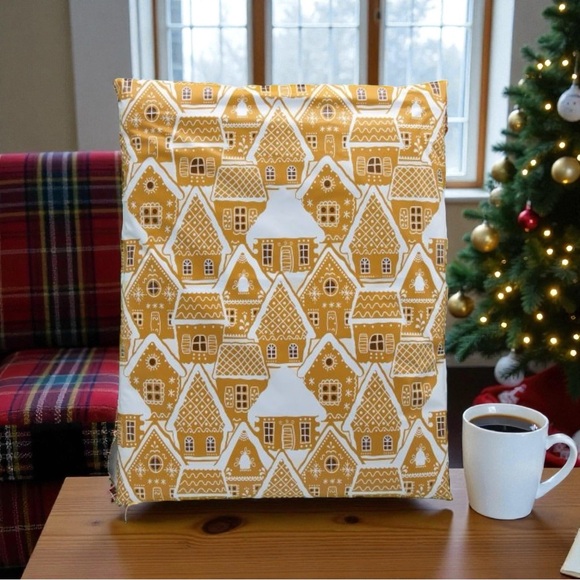 Christmas Gingerbread House Poly Mailers 10x13 Pack of 25 - Picture 3 of 6